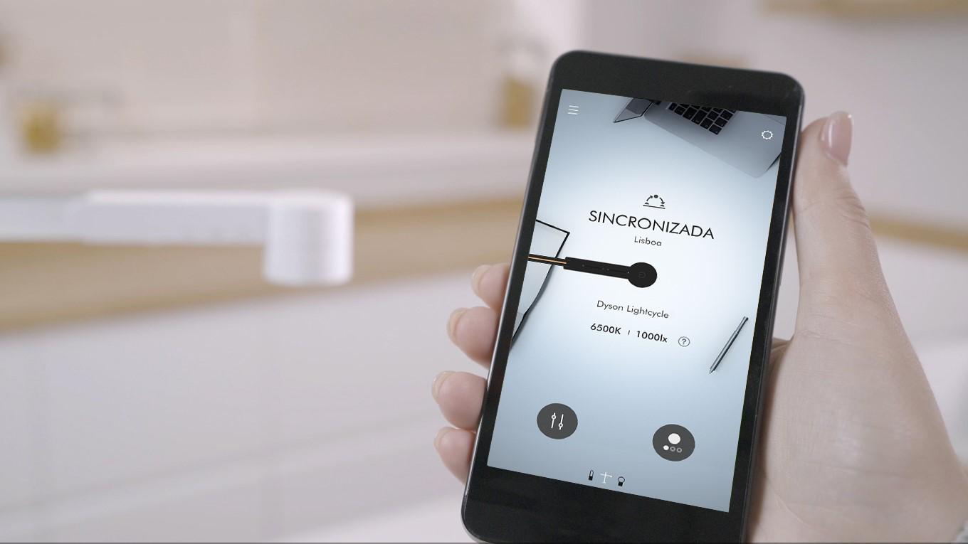 The Dyson Link app on a smartphone's screen