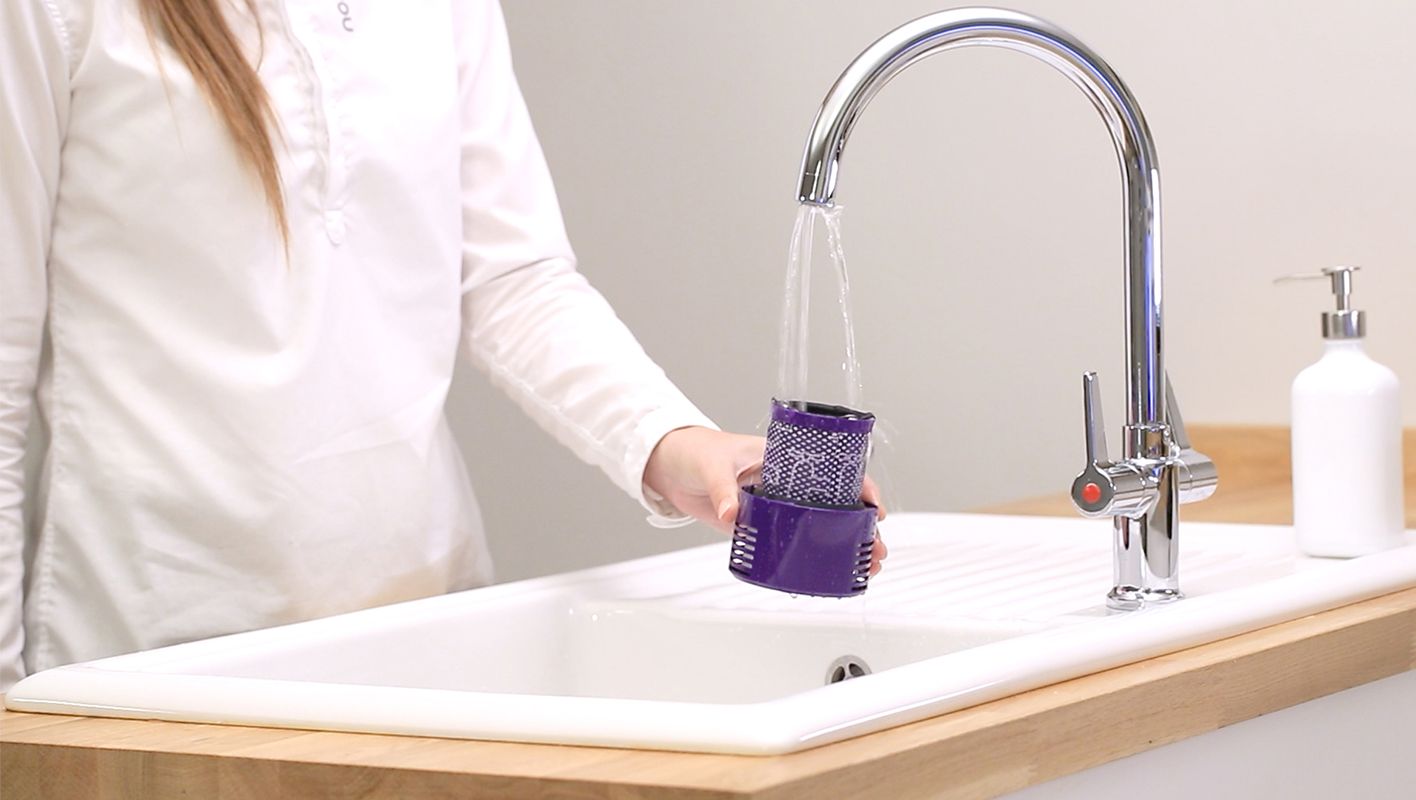 Dyson Cyclone V10™コードレスクリーナー (本体+フィルター大型 Dyson Cyclone V10™コードレスクリーナー (本体+フィルター大型