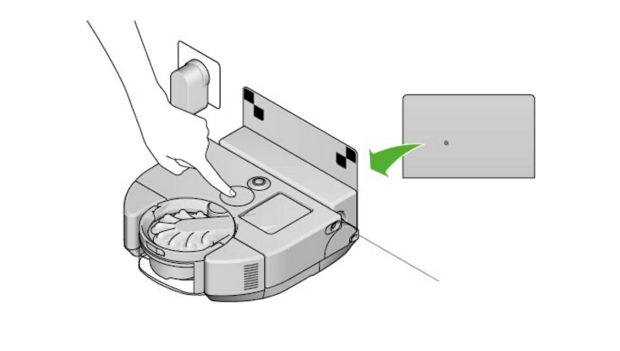 Button being pressed on the Dyson 360 Vis Nav