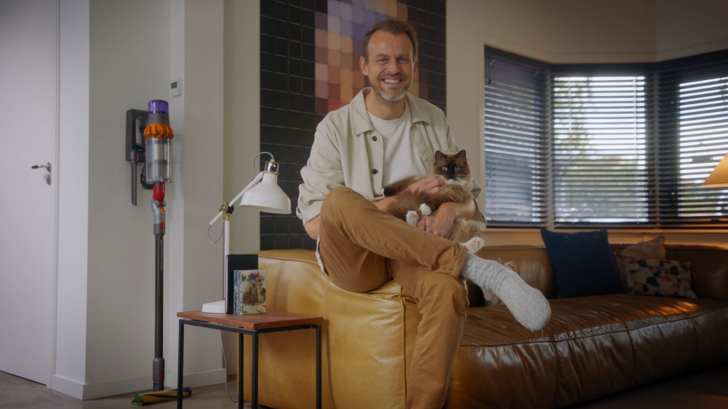 Le purificateur d'air maintient la maison sèche et bien ventilée.