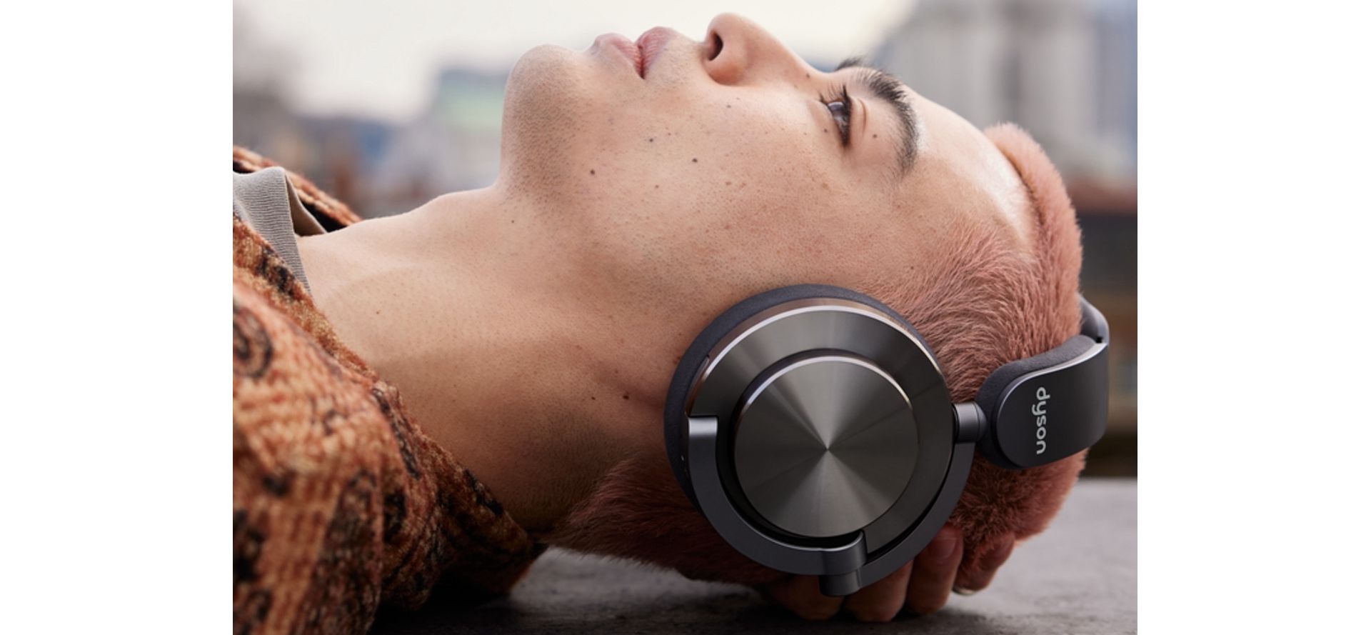 Kopfhörer im Flugzeug mit Noise-Cancelling