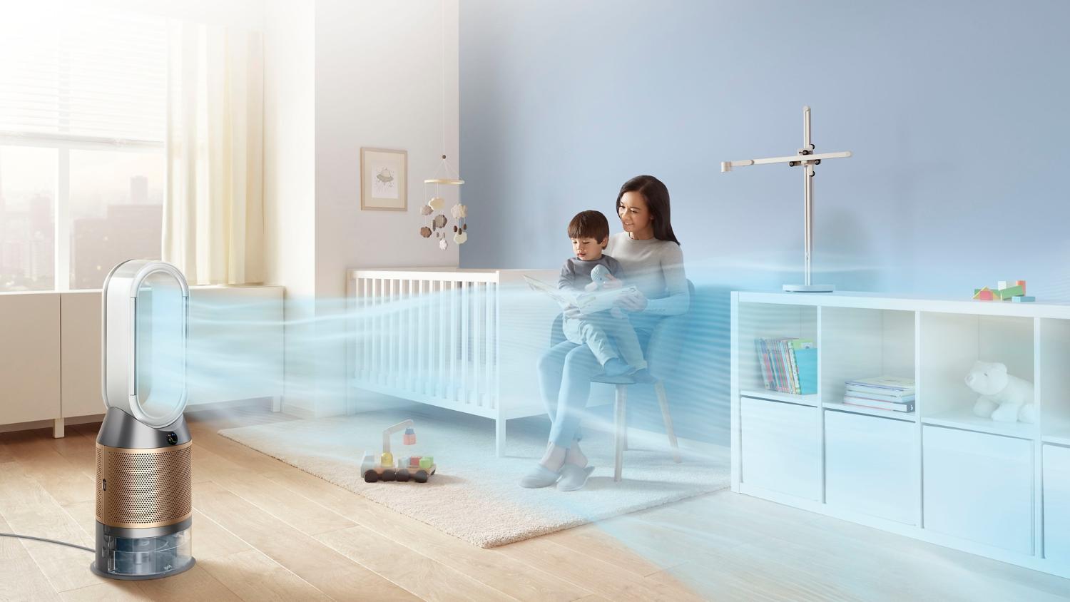 Family room with purifier humidifier projecting airflow