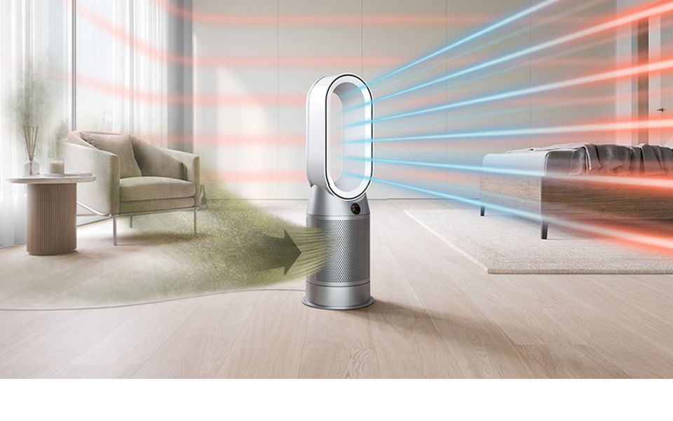 清潔でミニマルな部屋で、汚染物質を取り込み清浄された温風を送る、Dyson Purifier Hot+Cool ホワイト／シルバー