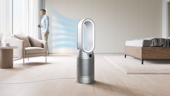 Purifier in backward airflow mode, gently circulating air through the rear