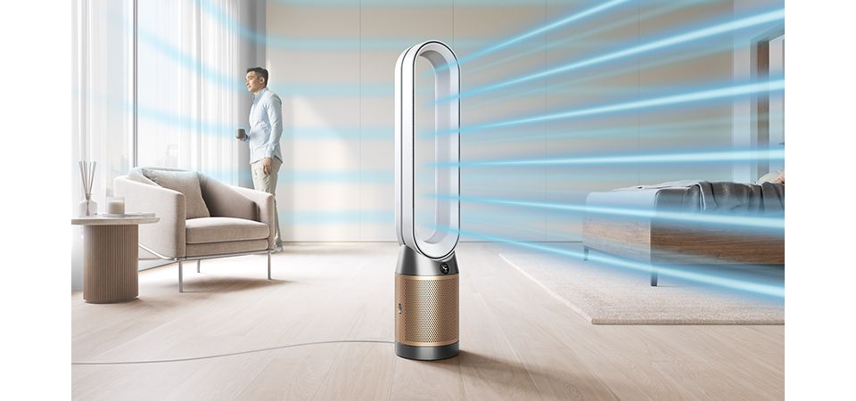 Flux d’air puissant et rafraîchissant sortant du Purificateur Tour Dyson Purifier Cool Formaldehyde™ 