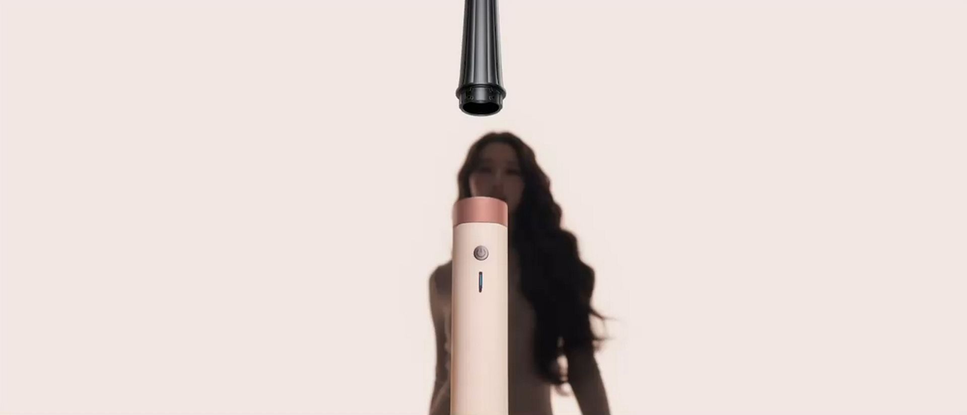 Dyson Airwrap Co-anda2x multi-styler and Jang Won-young.