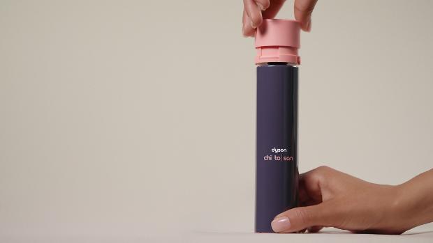 Pompița este atașată la o nouă reumplere.