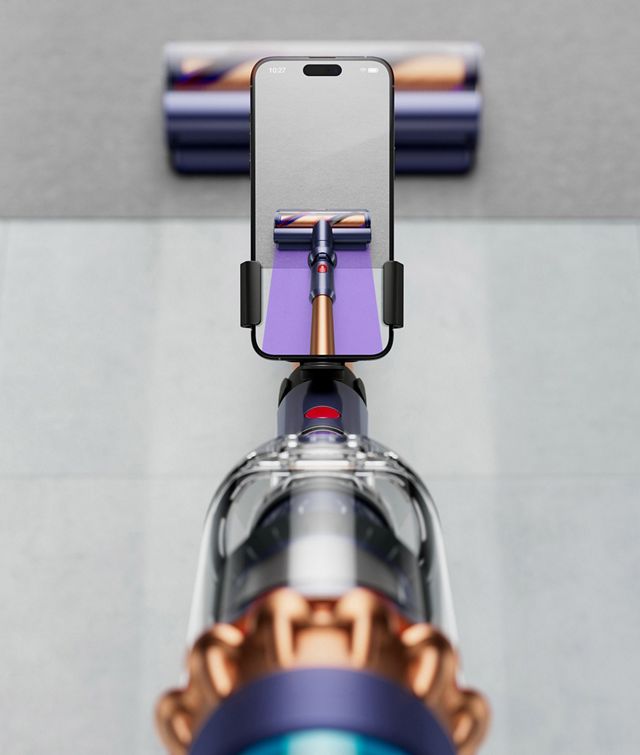 Dyson CleanTrace™ phone clamp display picture 1