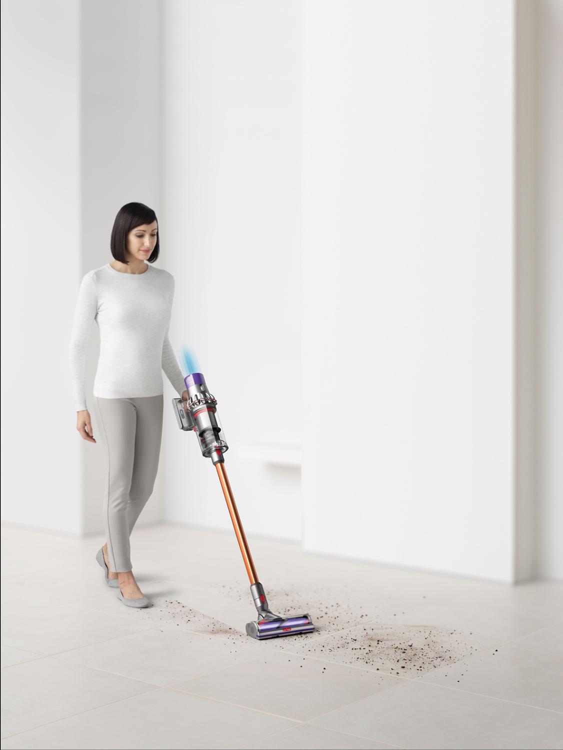 Gráfico de ar mais limpo sendo expelido do aspirador Dyson Cyclone V10 ™