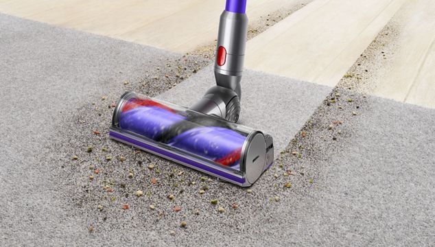 Passaggio della spazzola Direct Drive dal pavimento a un tappeto