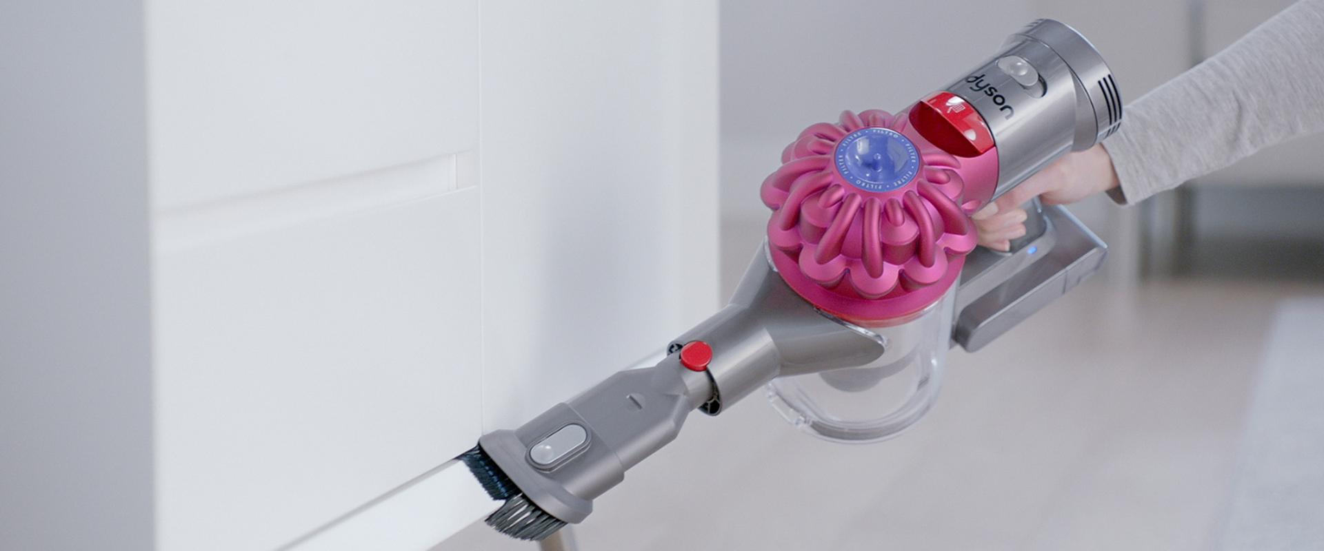 video of Dyson V7™ vacuum on floor from above
