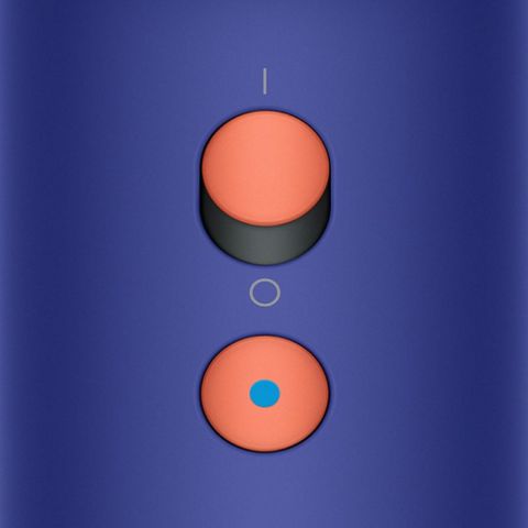Eine Nahaufnahme der Tasten am Griff des Dyson Supersonic Nural™ Haartrockners