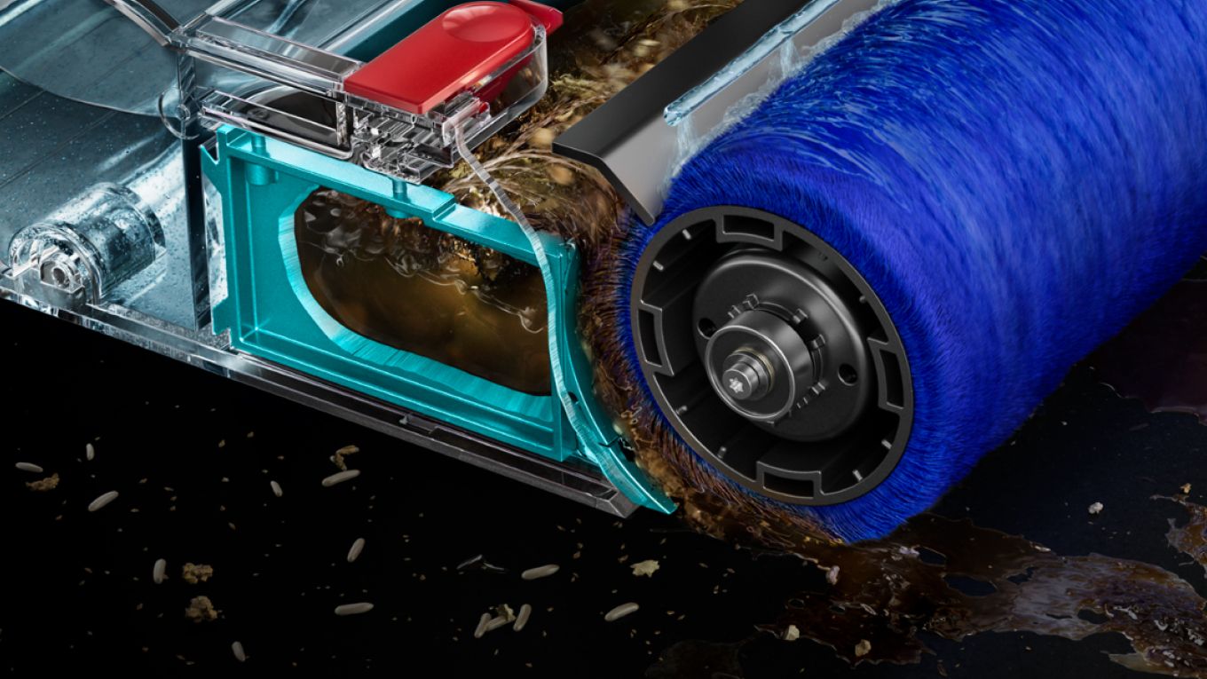 Cutaway close-up of the rollers on the Motorised Submarine wet roller head.