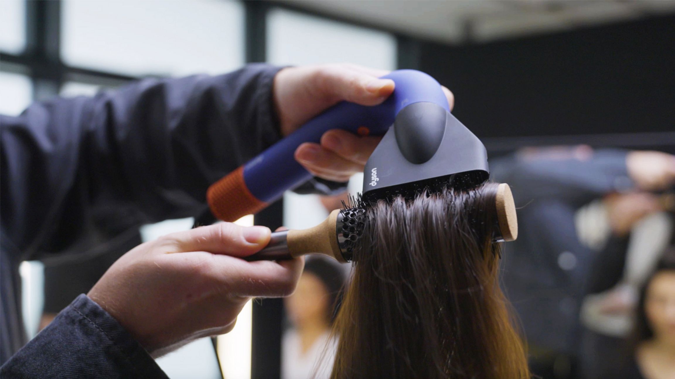 Dyson Supersonic r™ Professional hair dryer Vinca Blue/Topaz