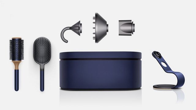 https://dyson-h.assetsadobe2.com/is/image/content/dam/dyson/products/hair-care/accessories/2022-update/605e-Overview-Featurette-SS.jpg?$responsive$&cropPathE=mobile&fit=stretch,1&fmt=pjpeg&wid=640