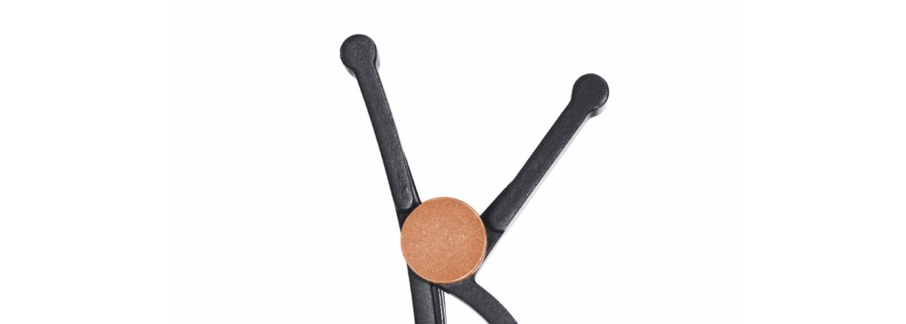 The handles of the Sectioning hair clip.