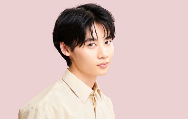 ショートスタイルの男性モデル