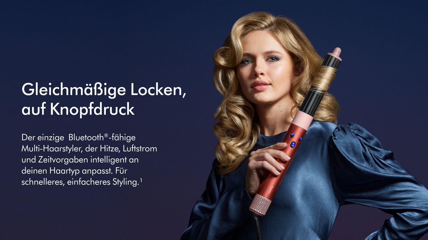 Frau beim Aufwickeln der Locken mit dem Dyson Airwrap ID Multistyler. 