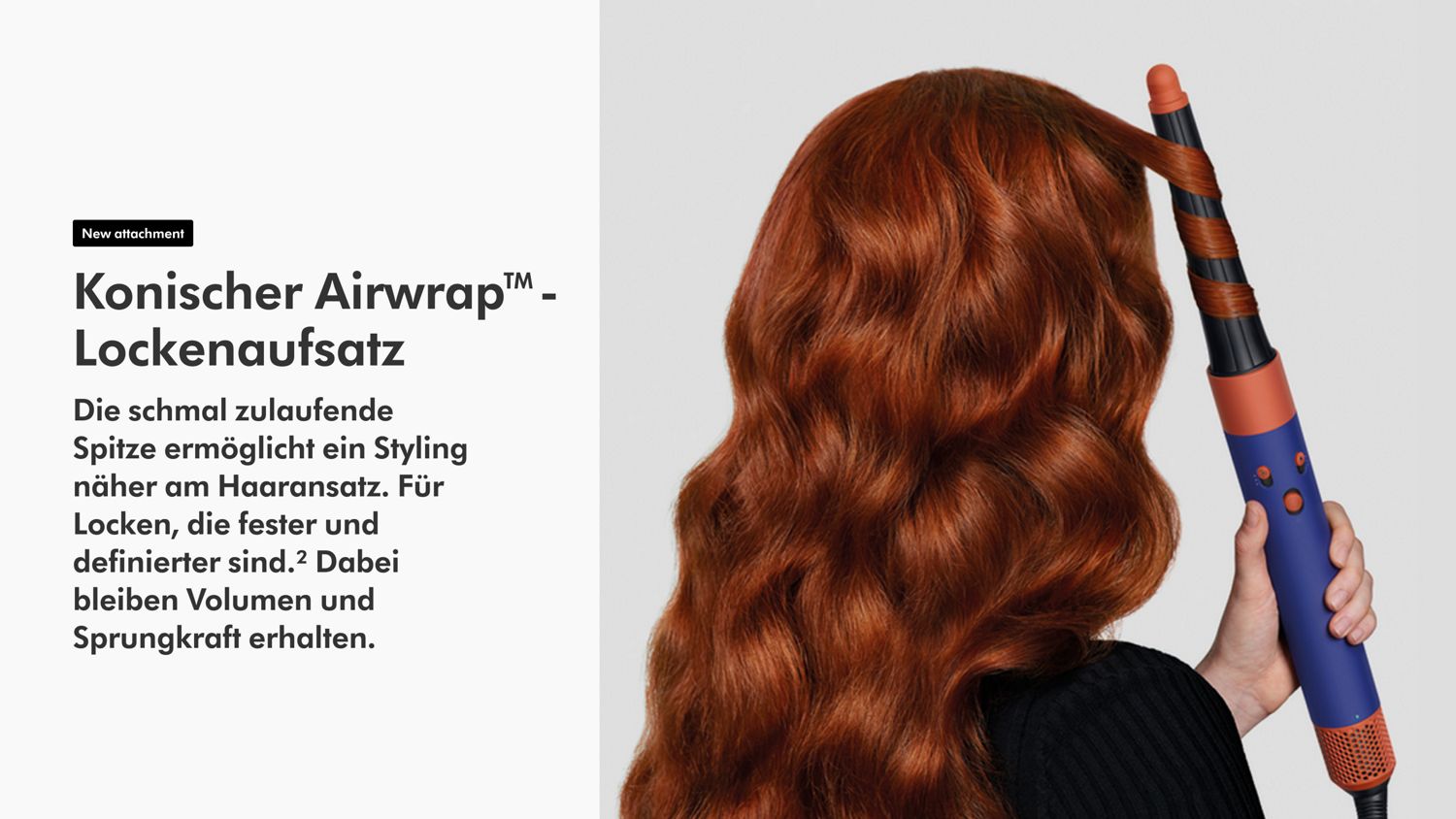 Blick auf die Rückseite der Haare einer Frau, die sie mit dem Dyson Airwrap ID lockt.