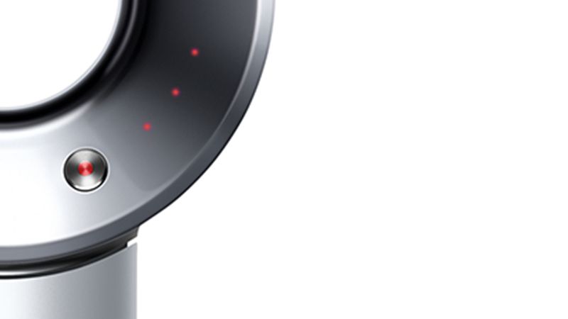 Close up of Dyson Supersonic™ hair dryer Professional edition heat settings