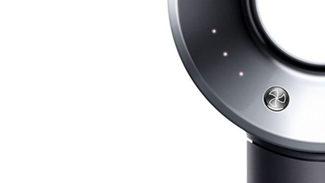 Close-ups of Supersonic's control buttons.