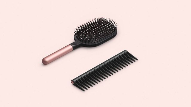 Dyson-designed Paddle brush and Detangling comb