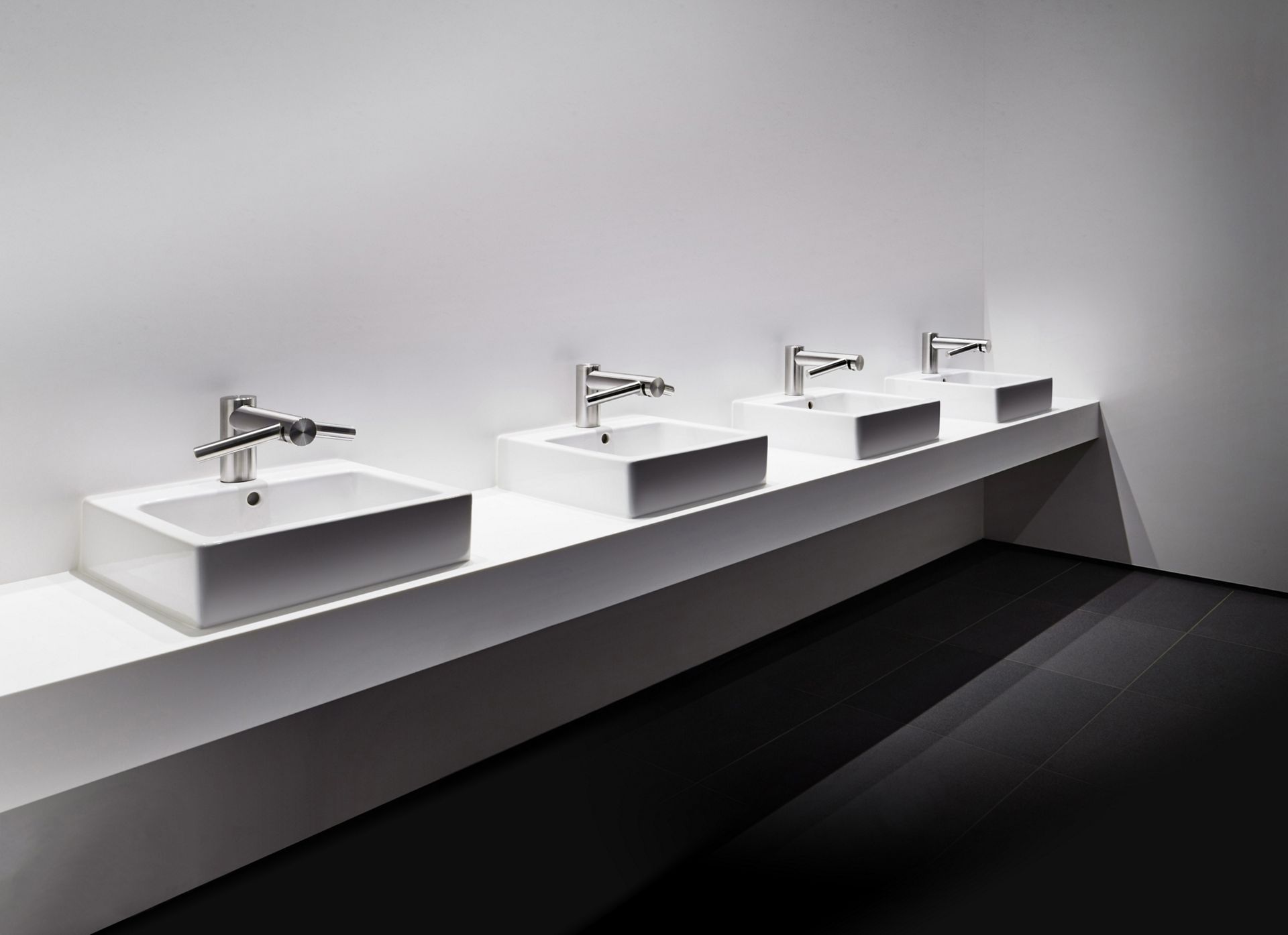 Features Dyson Airblade Wash+Dry hand dryer Hand Dryers For Business