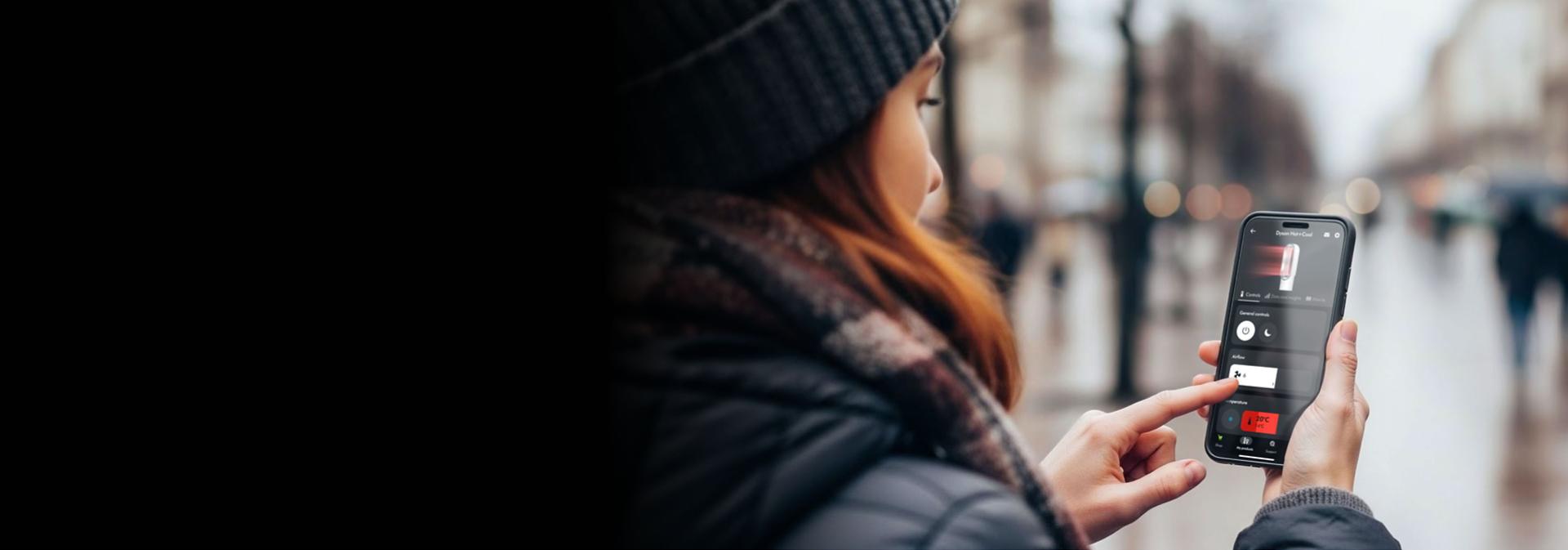 Dyson Hot+Cool HF1 Remote Link Pre-heat heater and cooling fan temperature is controlled remotely using the MyDyson app.