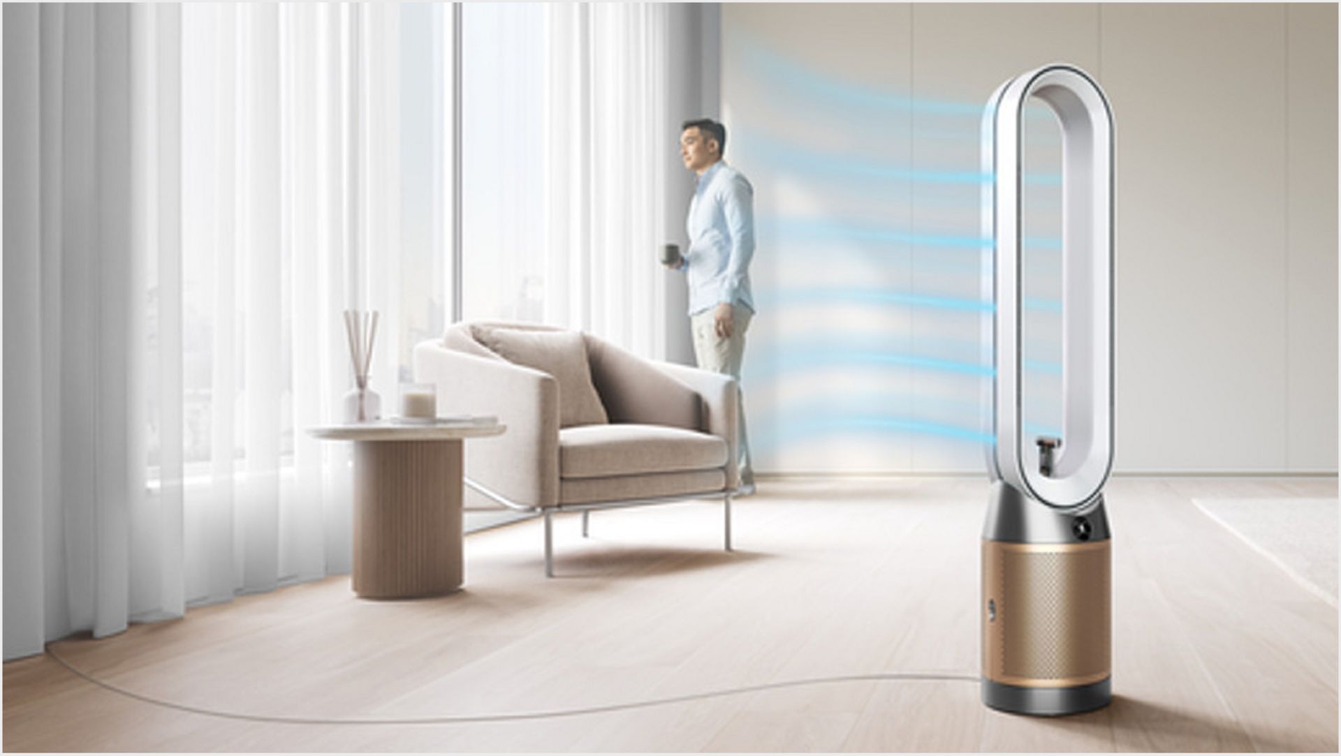 Der Dyson Find+Follow Purifier Cool Ventilator reinigt die Luft in einem großen Raum. Der Dyson Find+Follow Purifier Cool Ventilator reinigt die Luft in einem großen Raum.