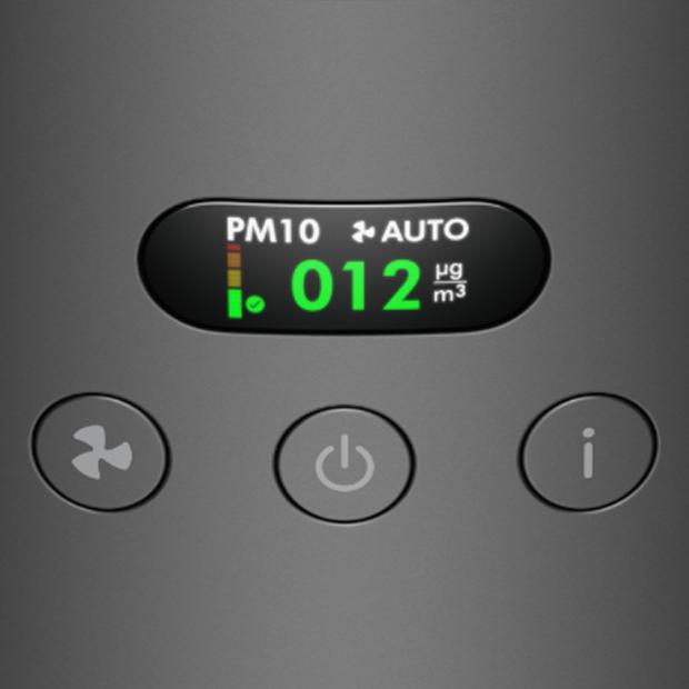 تعرض شاشة LCD عدد الجسيمات الأصغر من 10 ميكرون (PM10) بشكل مباشر أثناء تشغيل جهاز التنقية.