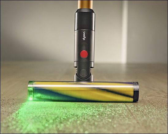 Fluffy Optic™ cleaner head | Dyson V16 Piston Animal vacuum
