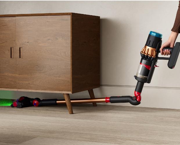 The Low-reach adaptor is used to clean under a low cabinet.