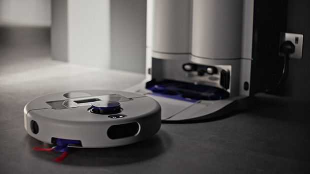 Dyson R2 Nurovi Wash+Dry robot vacuum with dock.