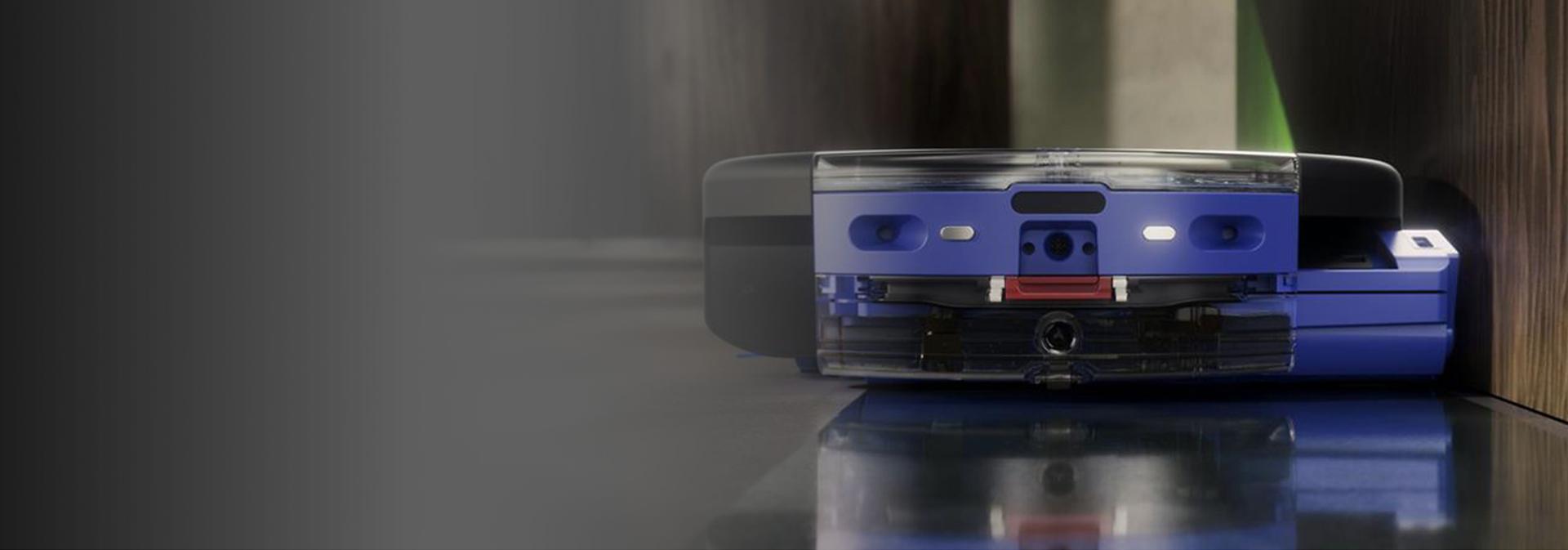 The roller extends to the wall.