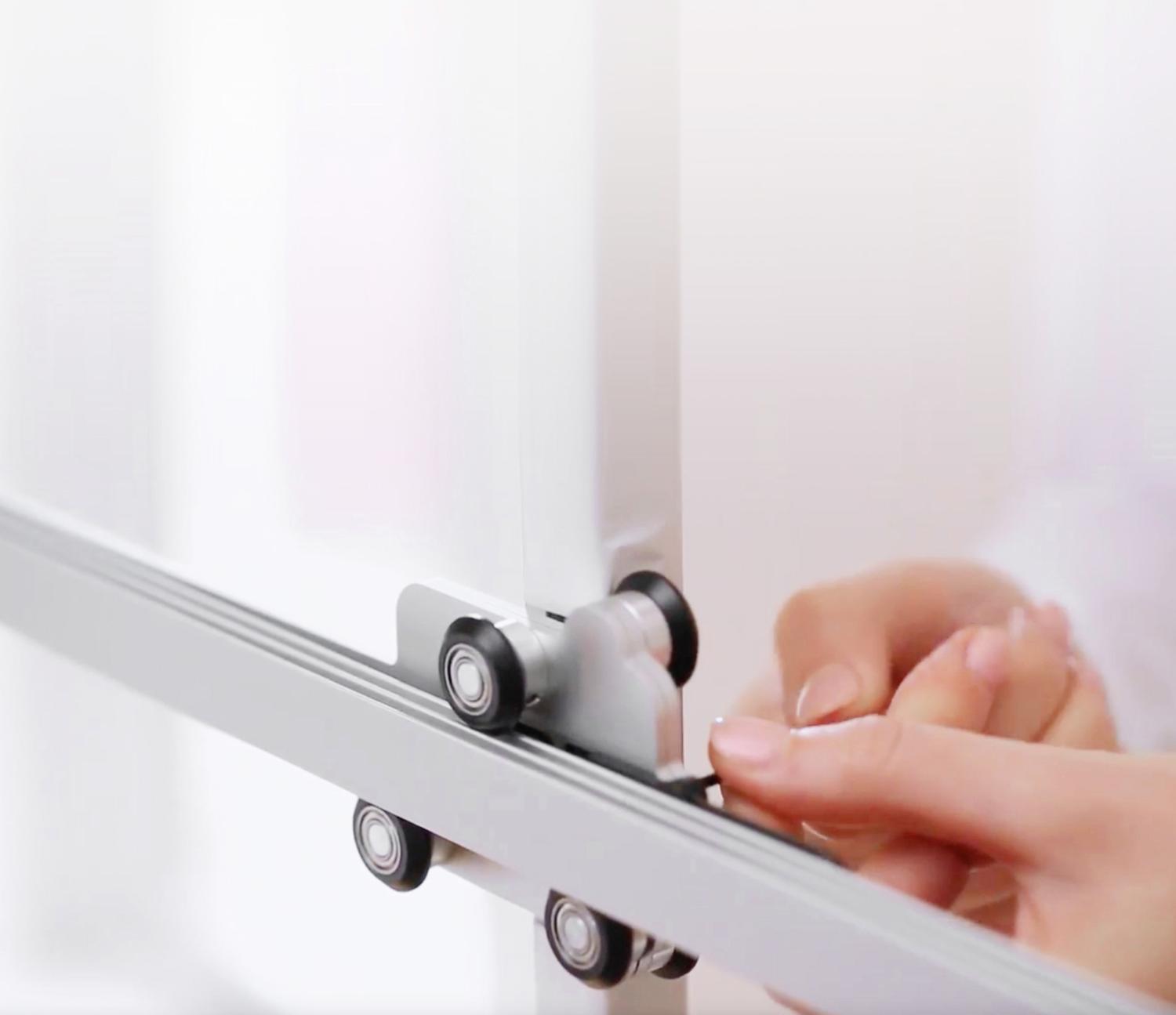 Watch the video How to assemble your Dyson CSYS task light