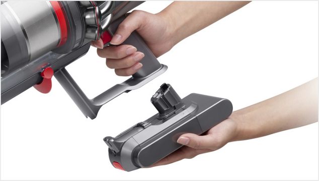 Der Akku zum Einklicken des Dyson ™ Outsize Staubsaugers