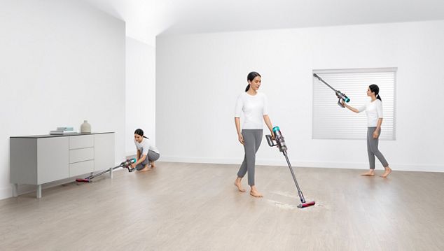 Dyson V12TM for versatile cleaning tasks