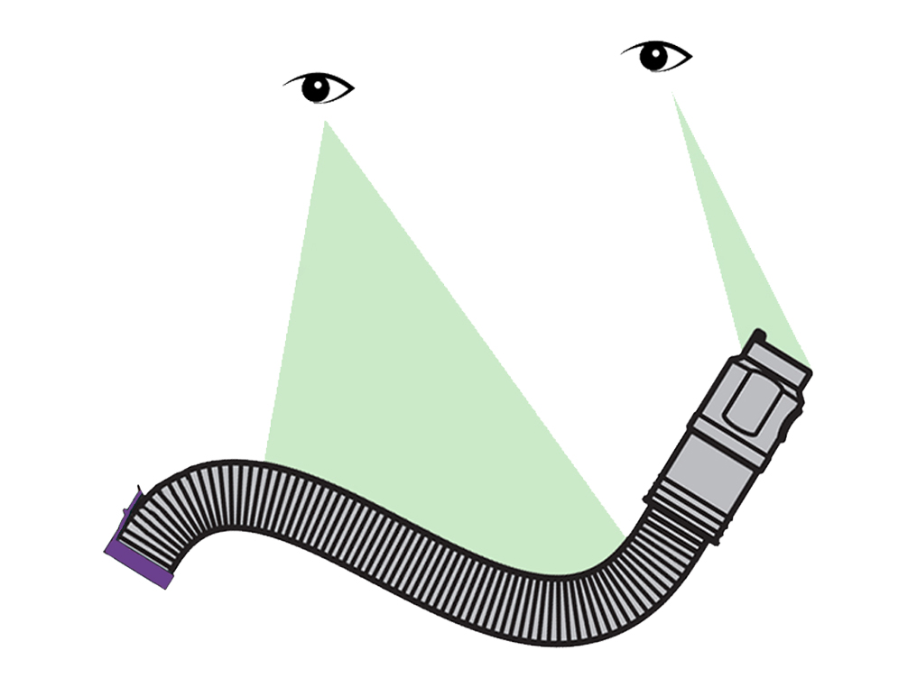 L’image montre le tuyau en train d’être inspecté visuellement.