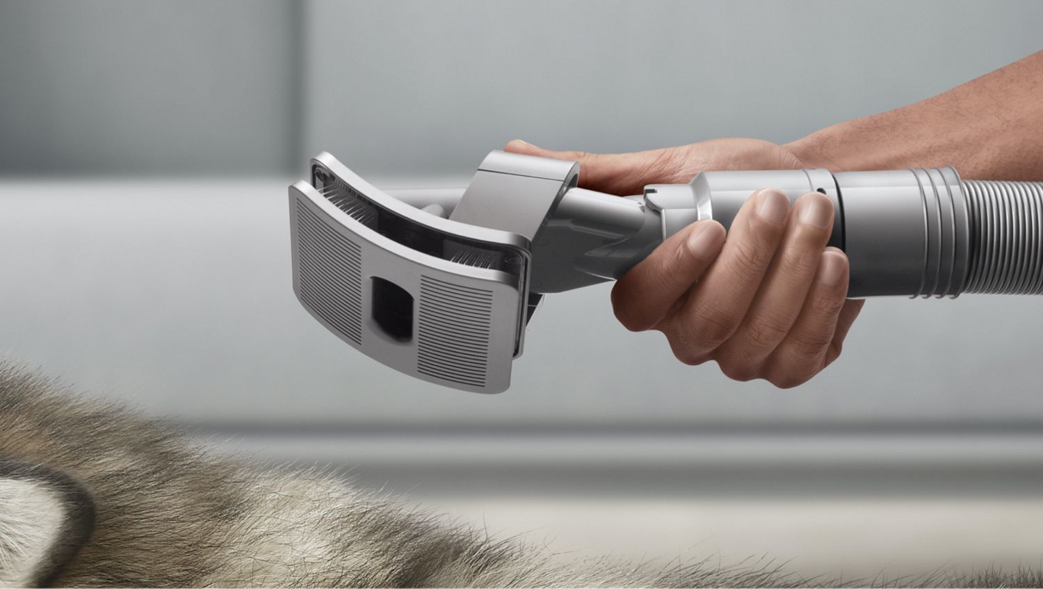 Pet groom tool in self-clean mode