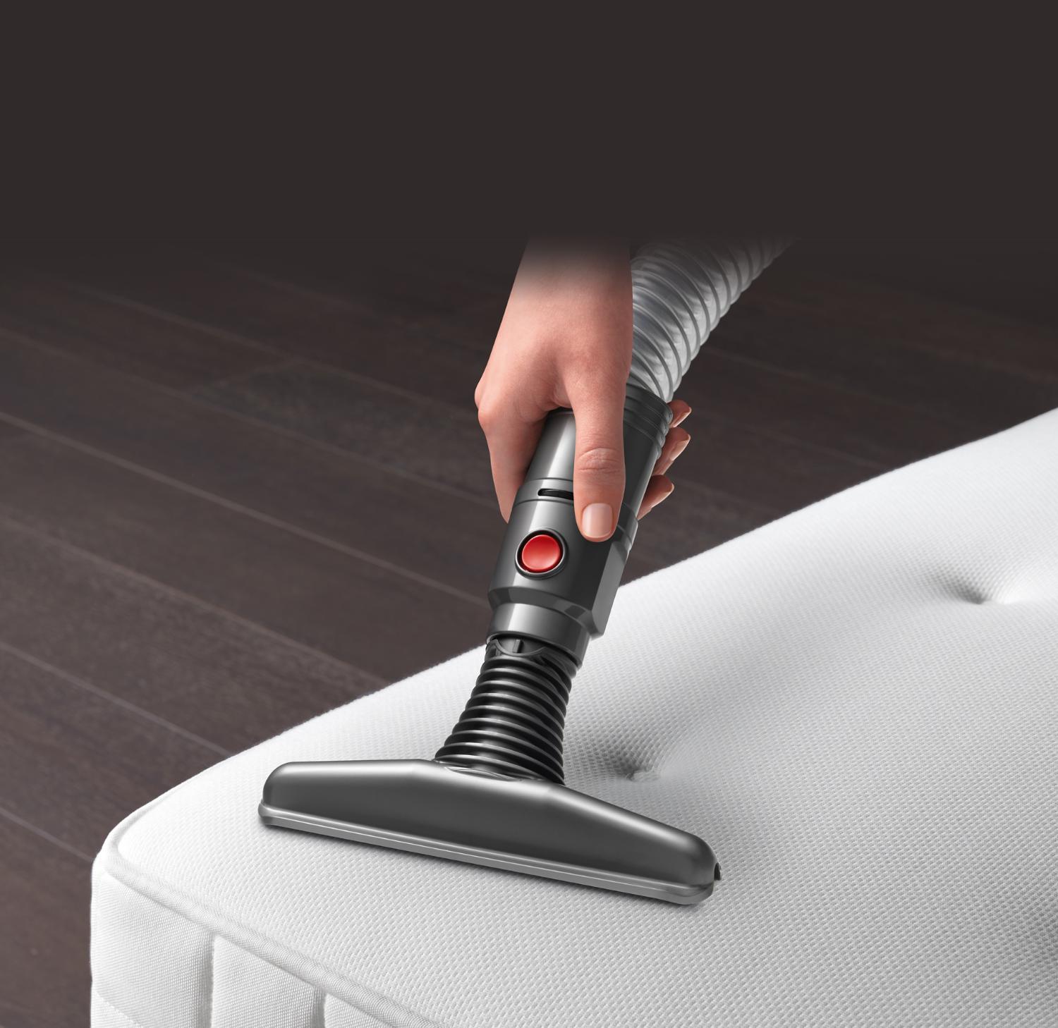 Embout suceur large utilisé sur un matelas