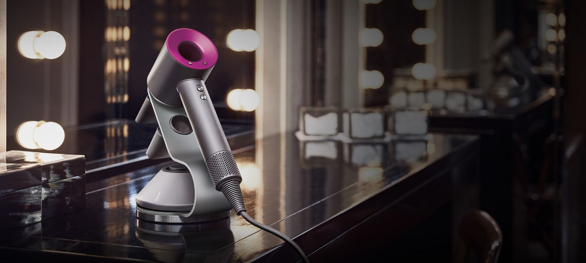 Dyson supersonic stand