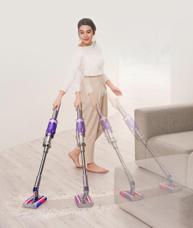 Hard floor vacuums