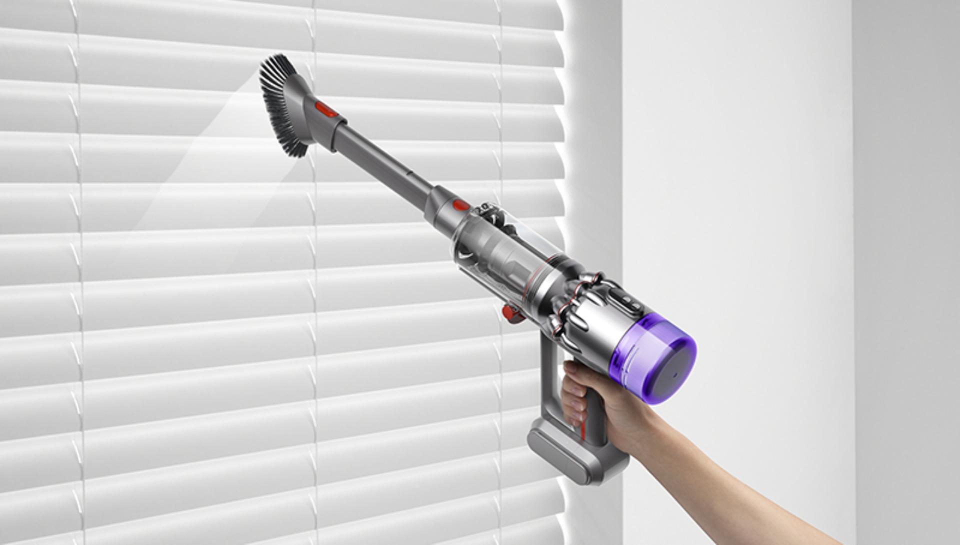 Dyson Humdinger vacuum cleaning window blinds