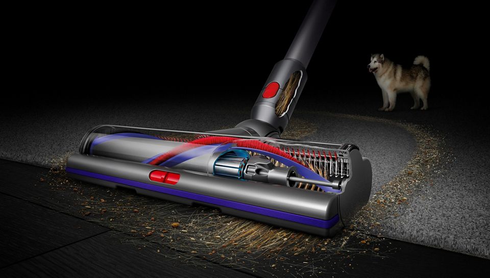 Digital Motorbar™ cleaner head vacuuming carpet