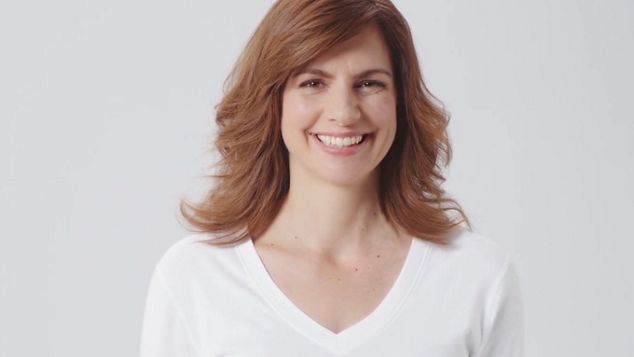 Red-haired lady with soft waves