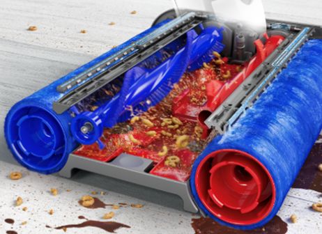 Dyson WashG1 cleaing debris